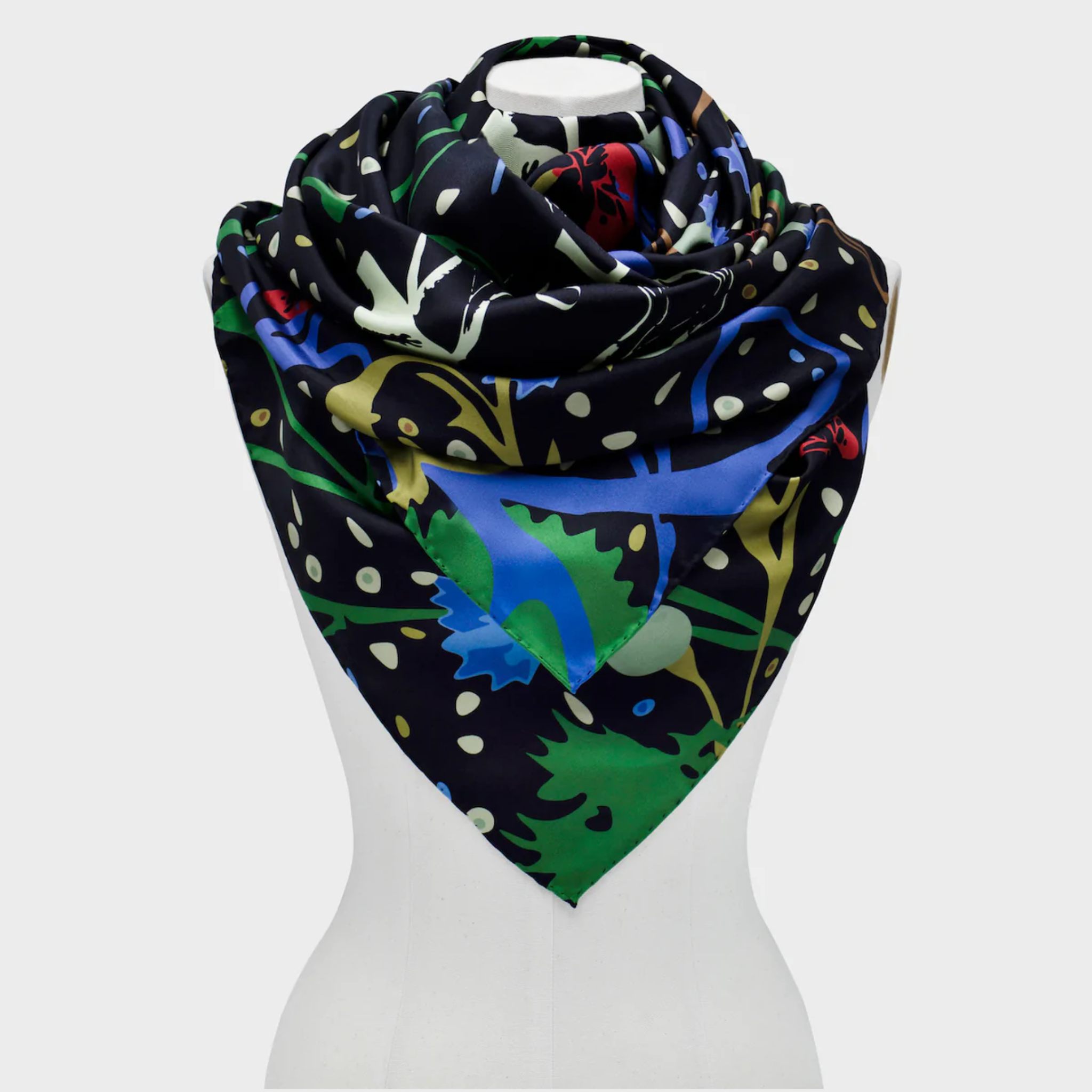 Scialle in seta stampata Liuto colore nero e motivo floreale OREQUO